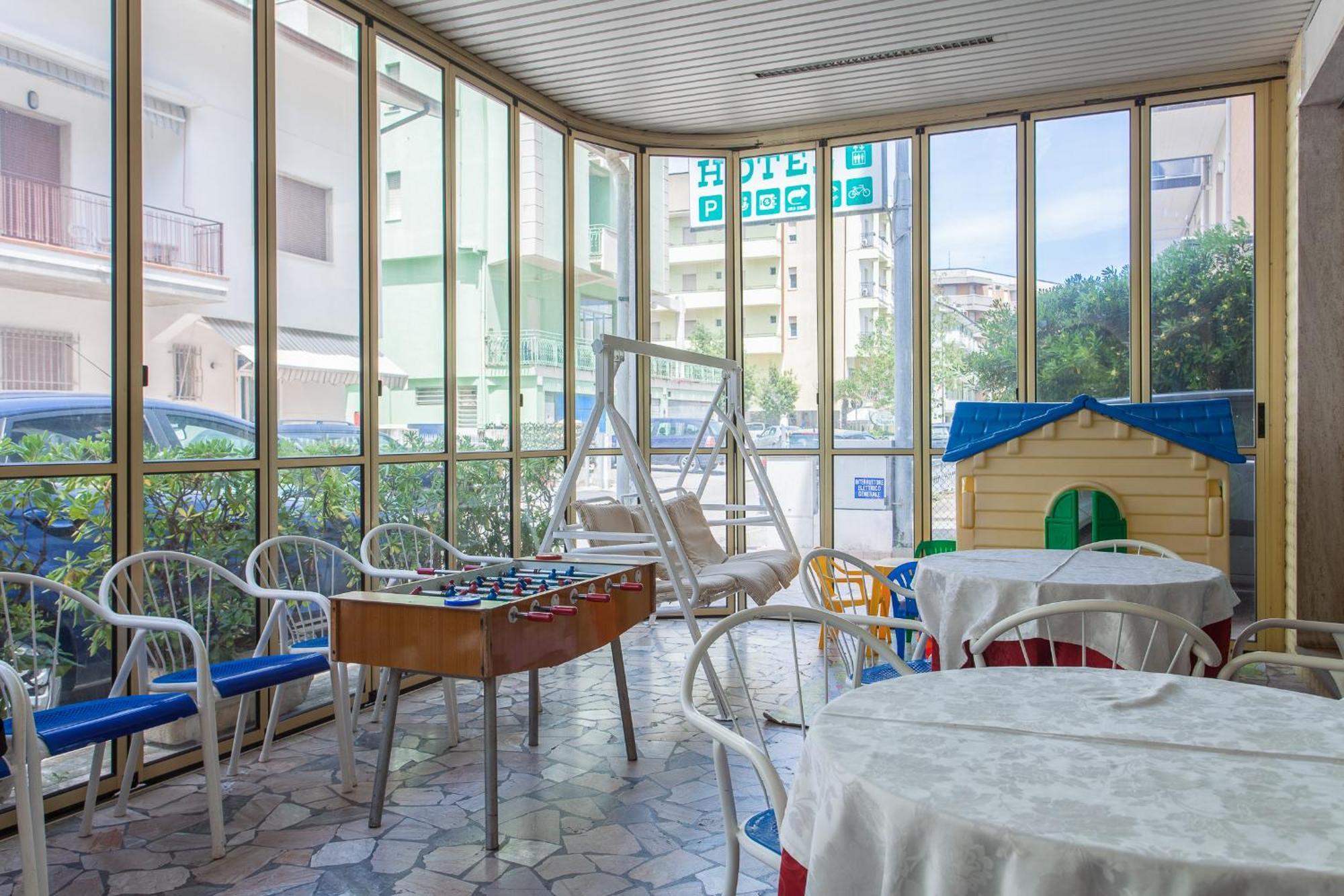 Hotel Luca Valverde Kültér fotó